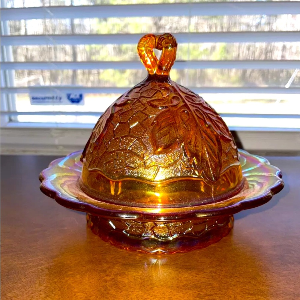 Rare vintage Moser covered butter cheese dish carnival glass maple leaf domed